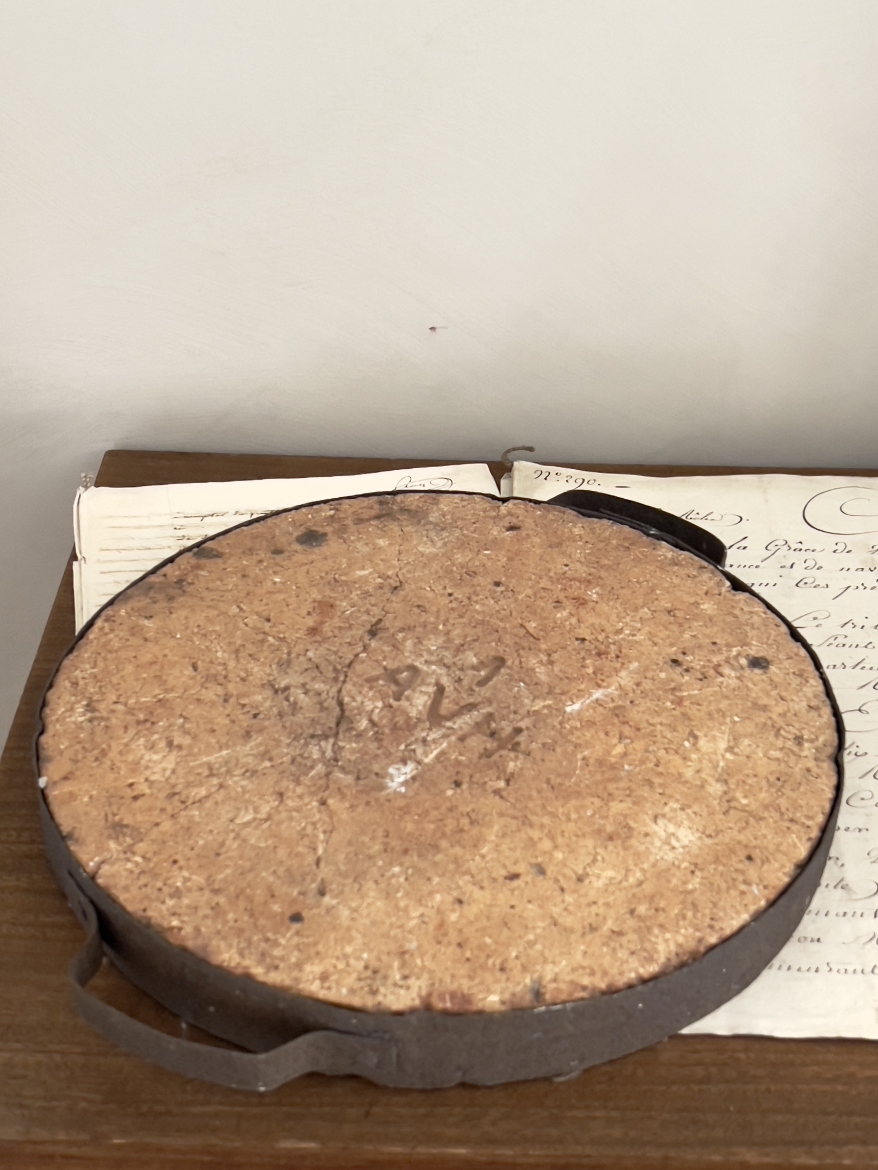 Old warm hold plate