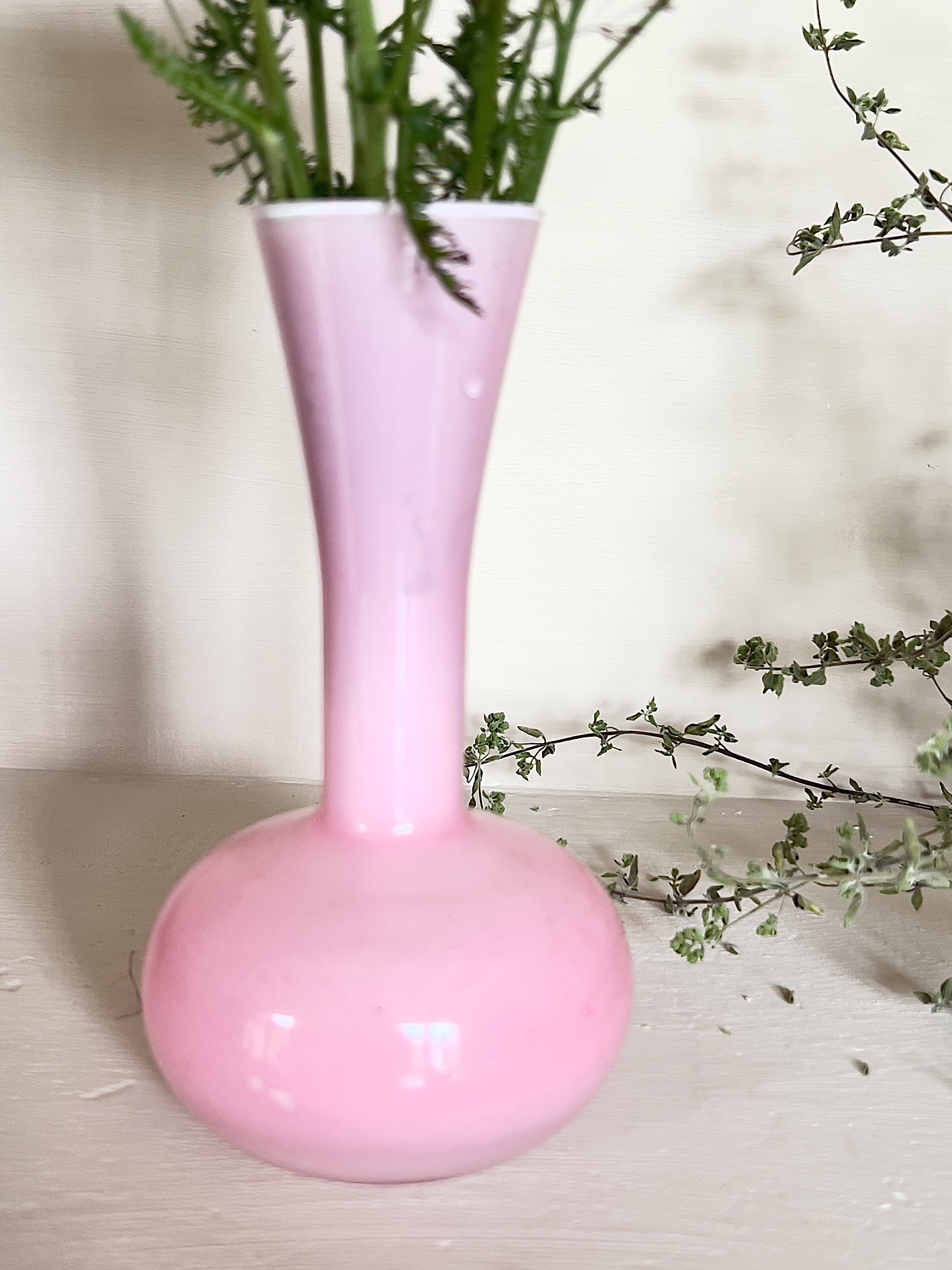 Pink flower vase opaline