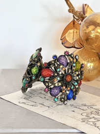Kleurrijke klem armband