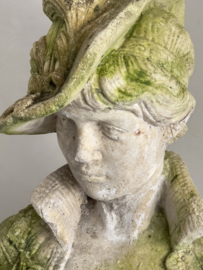 Beautiful gatden bust/ orangerie object