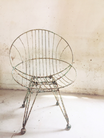 Antiek frans desigern stoeltje/ Antique french design garden chair.