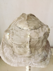 Antiek frans mutsje/ Antique french bonnet