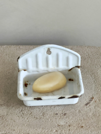 Enamel soap dish