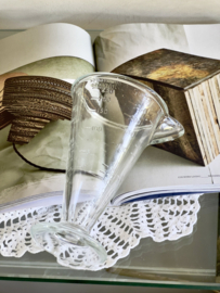 Vintage iconische glazen maatbeker