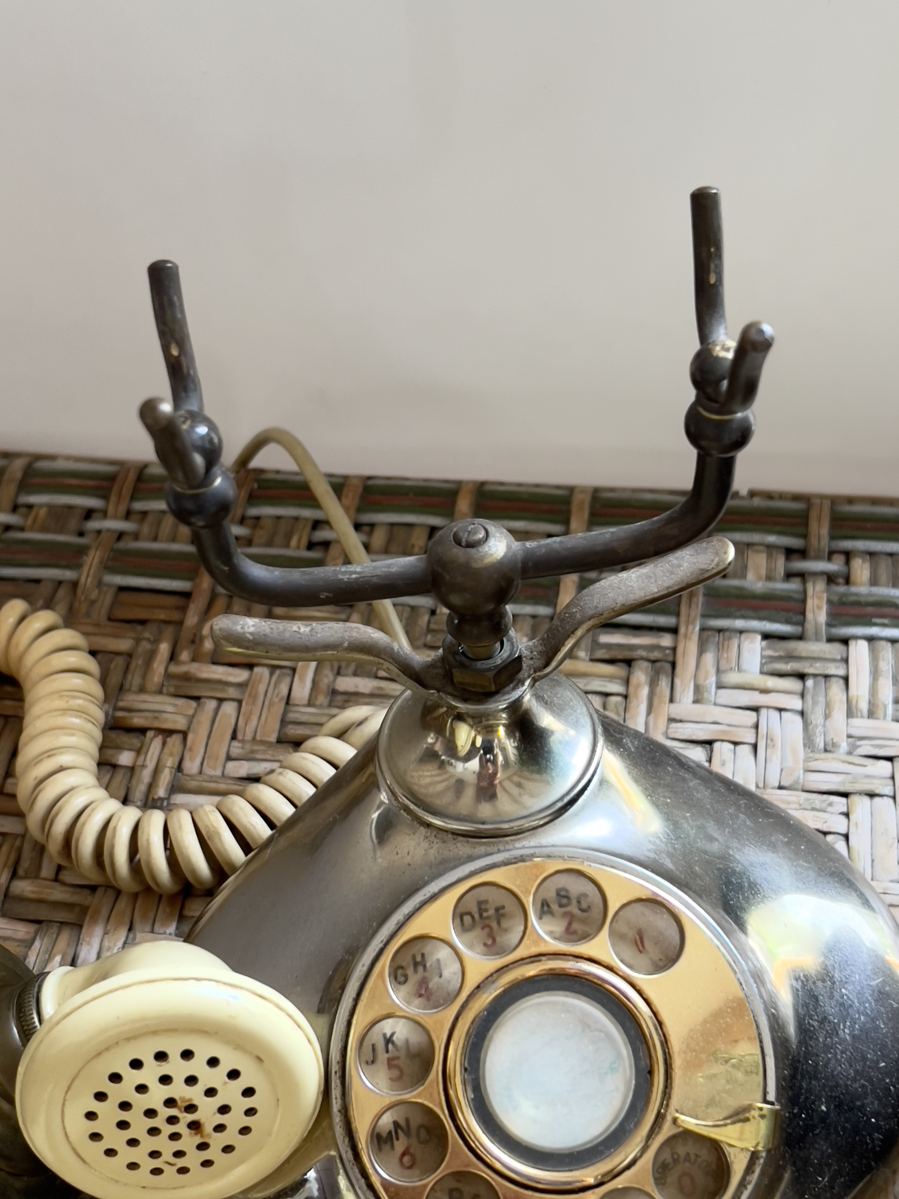 Oude telefoon franse stijl