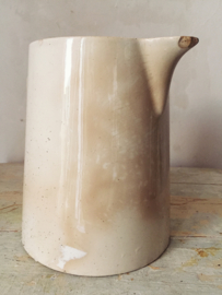 Antieke beboterde shabby kan 'Digoin'/ Antique shabby jug