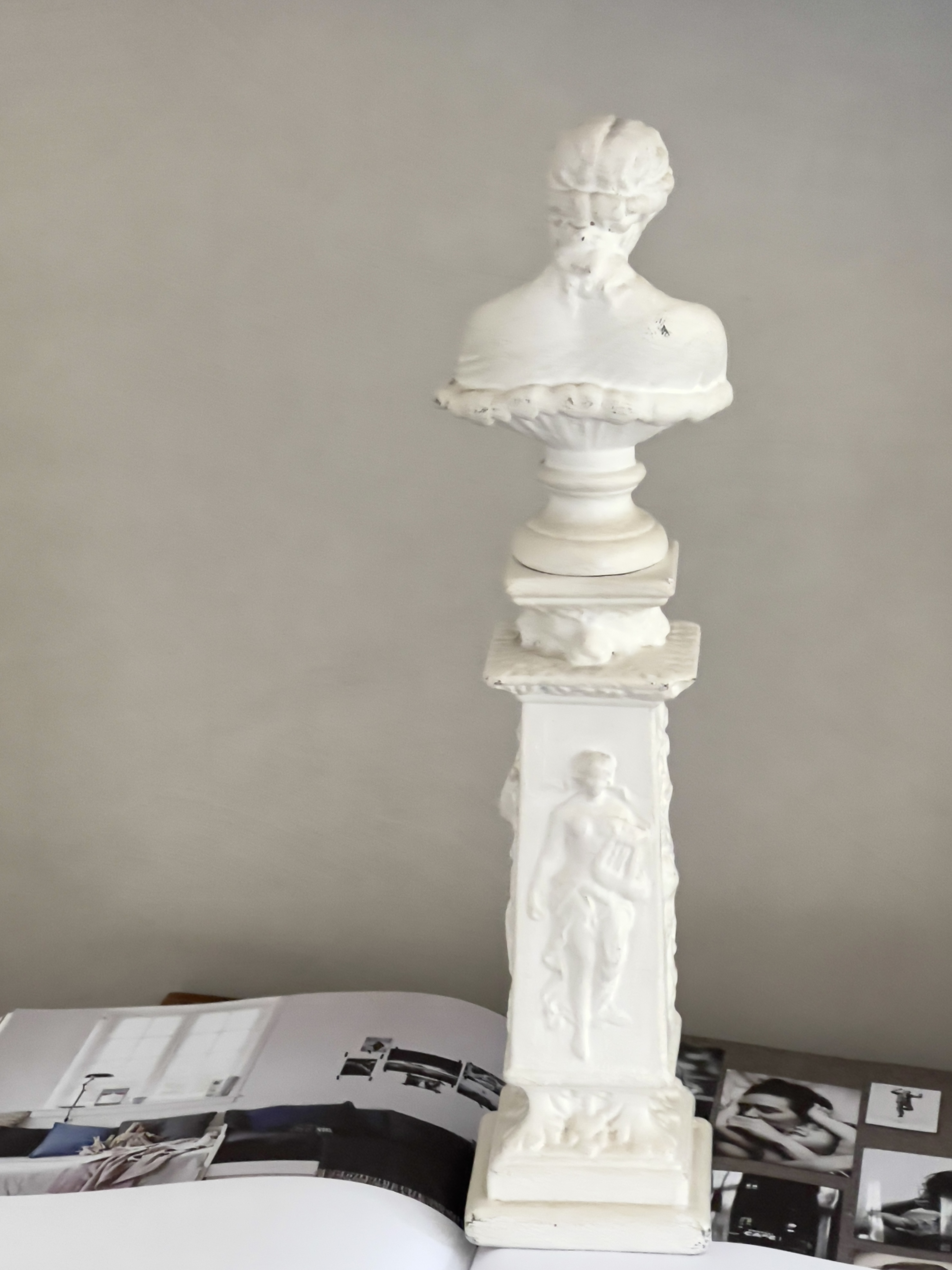 Pied de stalle ornament