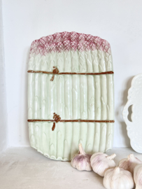 Beautiful dish for asparagus