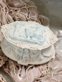 French biscuit porcelain bijouterie box