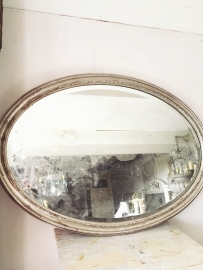 Franse ovale spiegel/ French oval mirror  d' or blanc