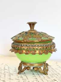 Oud frans opaline met brons juwelen kistje