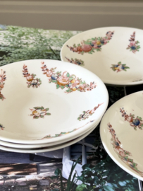 Antieke set florale schoteltjes