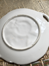 Barbotine serving dish