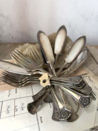 Silverplated fish cutlery