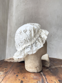 Antique bonnet