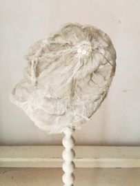 Antiek frans mutsje/ Antique french bonnet