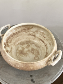 Antique soupière