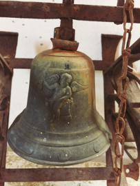 Antieke kloosterbel/ Antique monastery bell