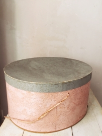 French pink hat box