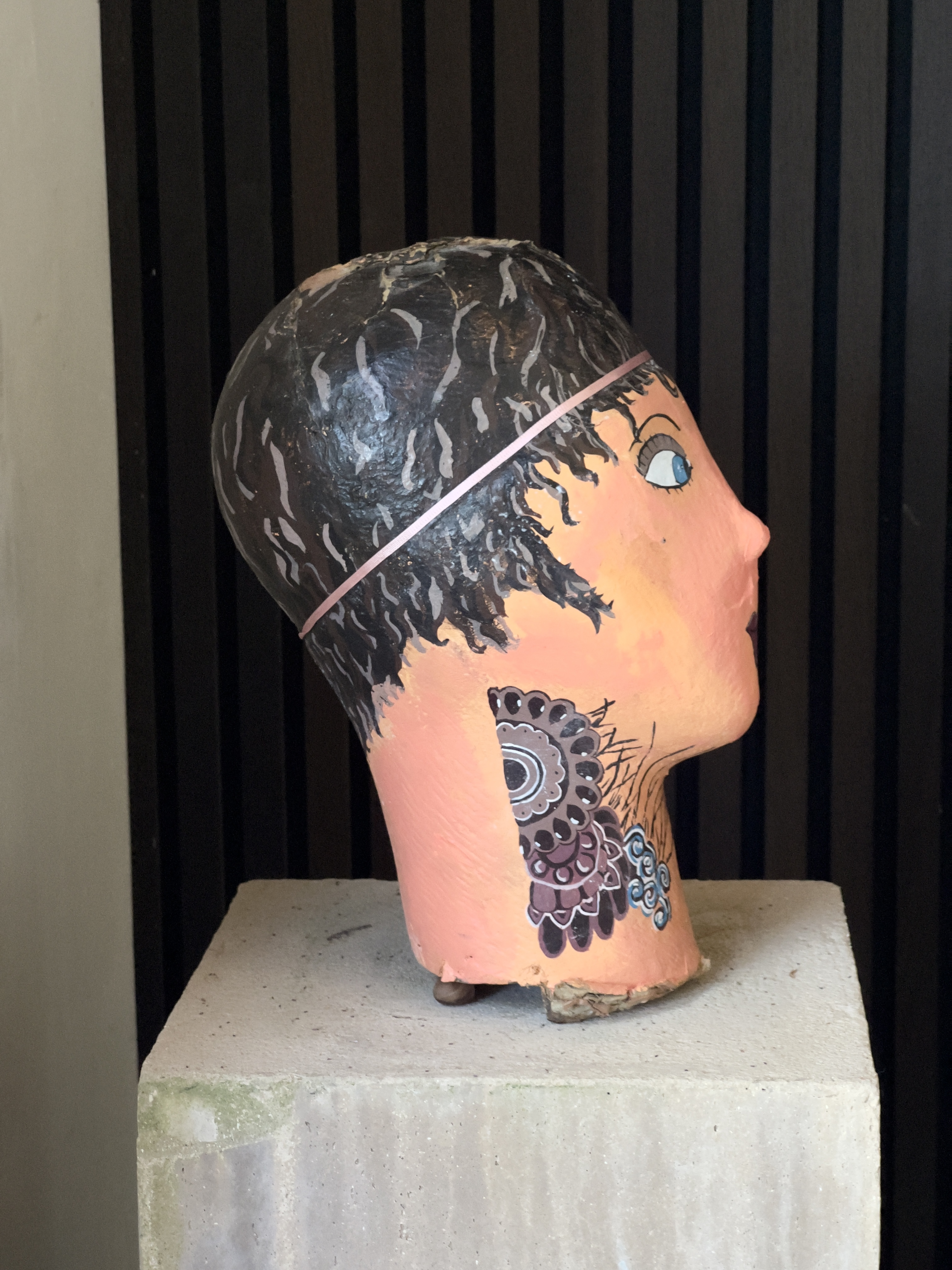 Papier maché mannequin hoofd