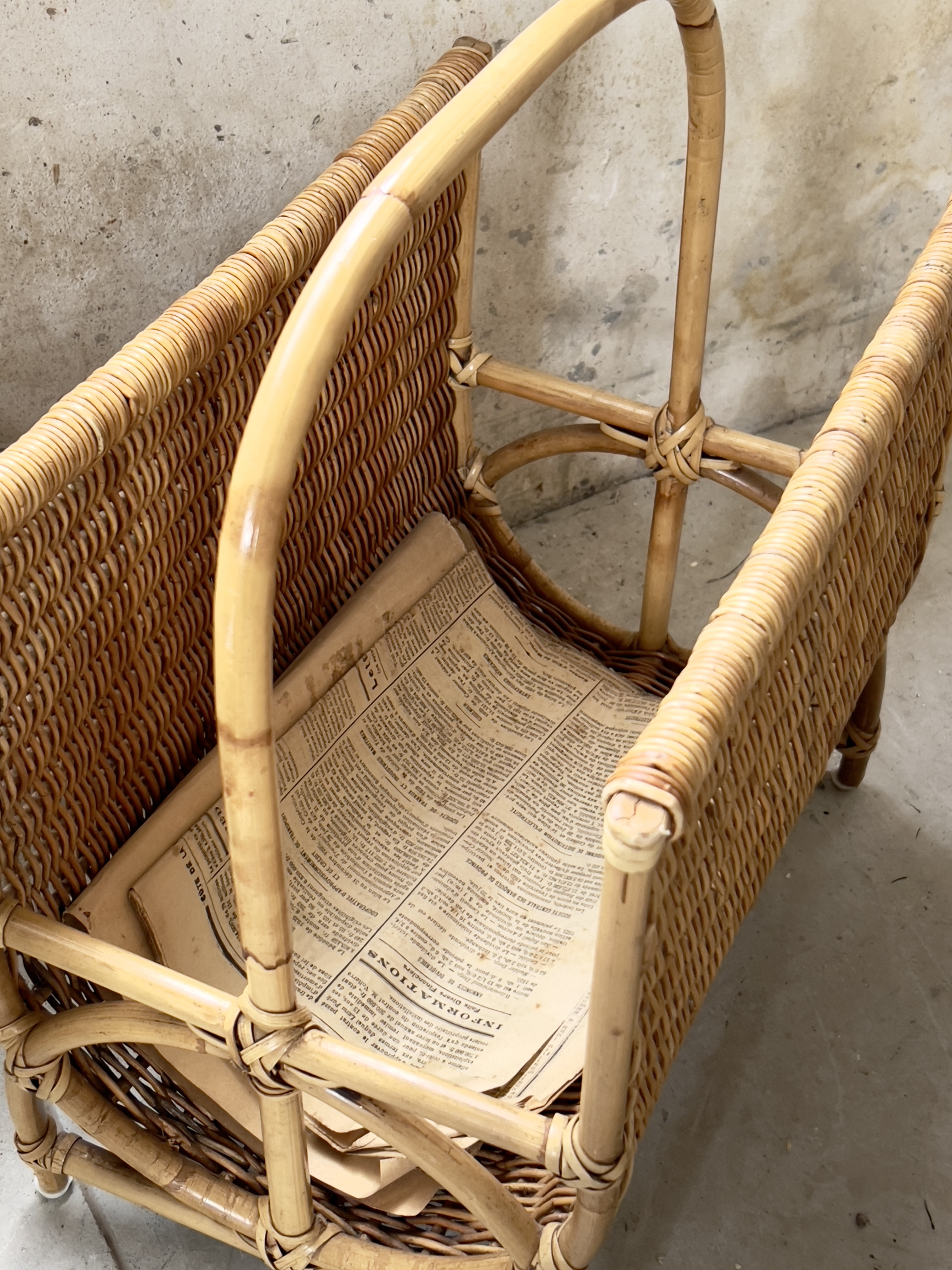 Brocante/ vintage lectuur mand
