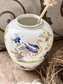 Old french vase  Vieux Moustiers -