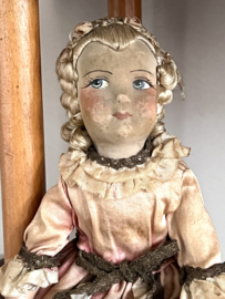 Poupeé de salon