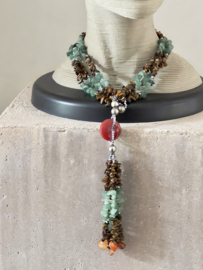 Long beautiful necklace
