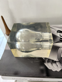 Pop art light bulb sculptuur