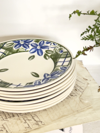 Set English breakfast plates