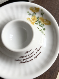 6 porcelain flower egg cups