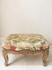 Frans voetenbankje/ French footstool