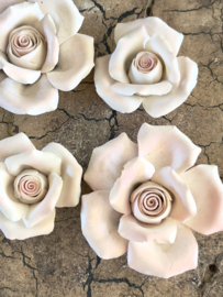 4 biscuit porcelain roses