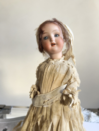 Antique German doll Simon & Halbig of Schoenau & Hoffmeister.