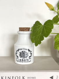Oude mosterd pot
