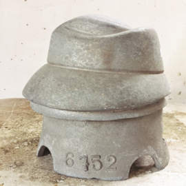 Hoedenmal van gietijzer/ Hat mold cast iron