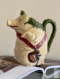Majolica/ Barbotine schenkkan