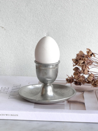 Aluminium egg cup