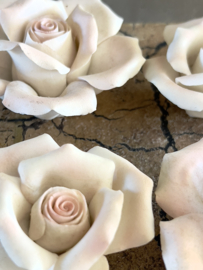 4 biscuit porcelain roses