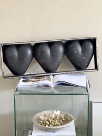 Old Grande baking mold hearts