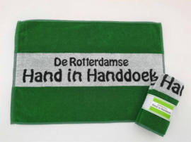 Natte Hand in handdoek Rotterdam