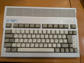 Amiga 600 met voeding