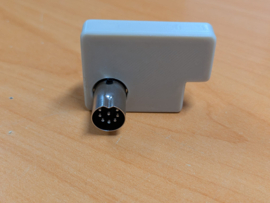 Commodore 64 / 128 A/V adapter