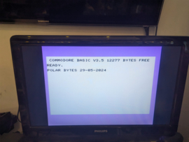 Commodore C16 met originele voeding