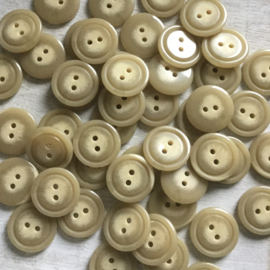 Beige. 20 mm