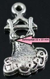 Balletpakje 22 x 13 mm per stuk € 0,15