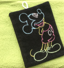 Handdoek met naam en Mickey washandje