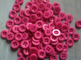 Donker roze knoopje 10 mm