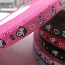 Roze met Snoopy per 90 cm. € 0,90