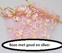 Roze met goud en zilveren hartjes